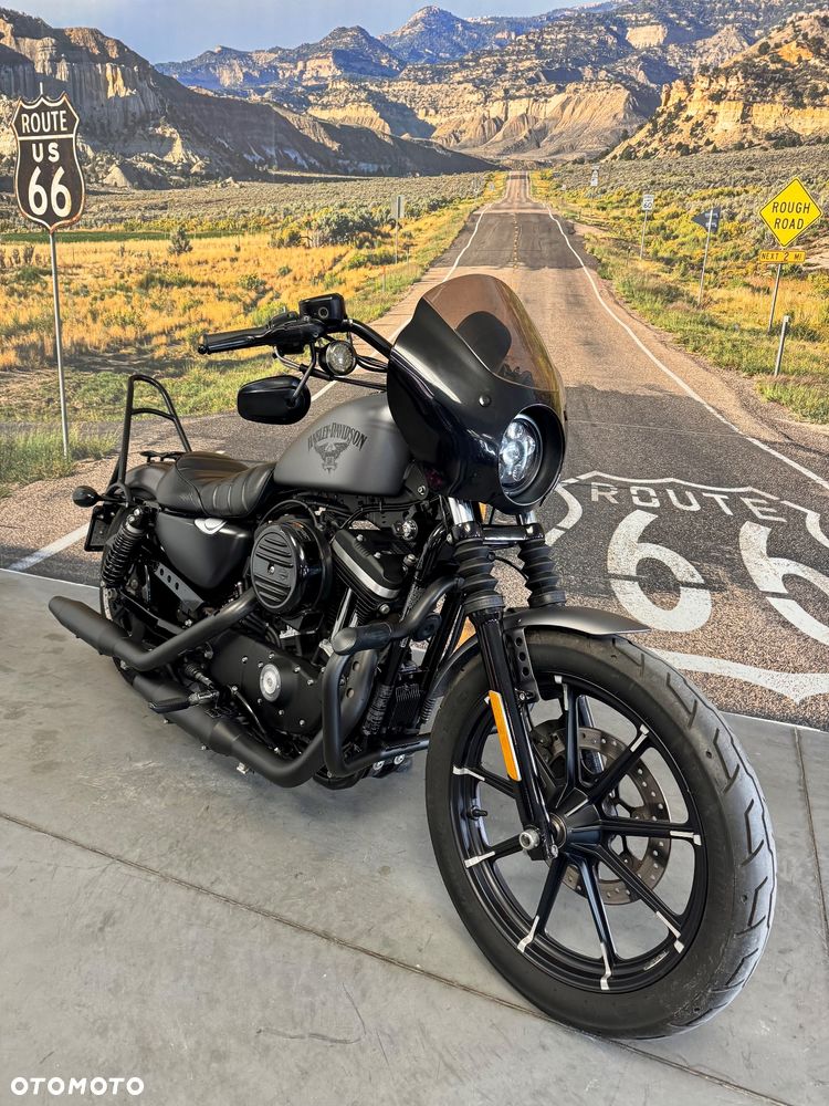 Harley-Davidson Sportster Iron 883 - 3