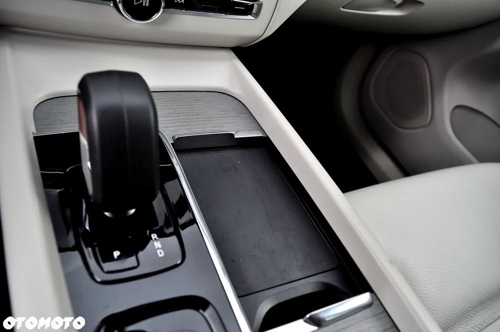 Volvo XC 60 B4 D Geartronic RDesign - 34