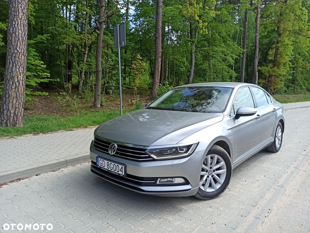 Volkswagen Passat 2.0 TDI SCR Comfortline - 1