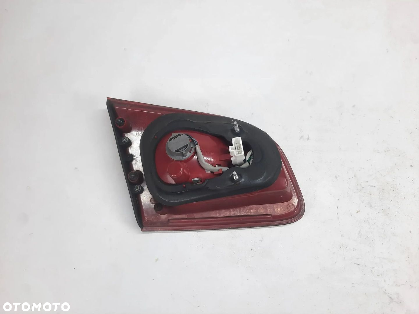 LAMPA PRAWY TYŁ TYLNA W KLAPĘ HYUNDAI SANTA FE II 92406-2B000 - 4