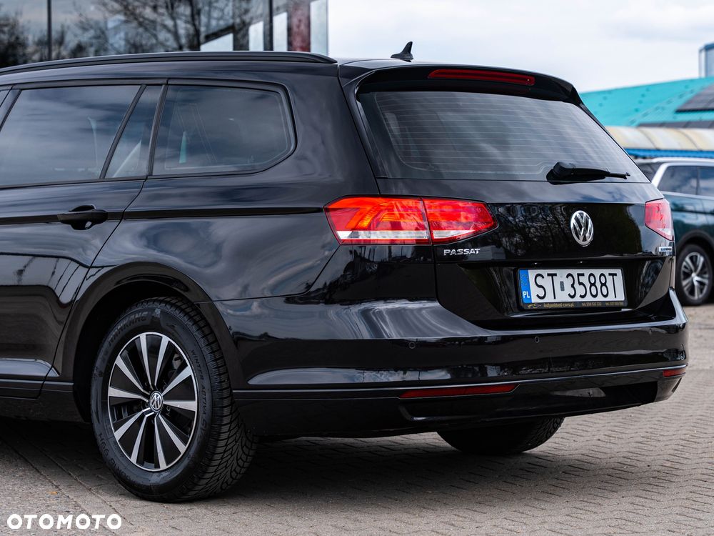 Volkswagen Passat Variant 1.6 TDI BMT Trendline - 18
