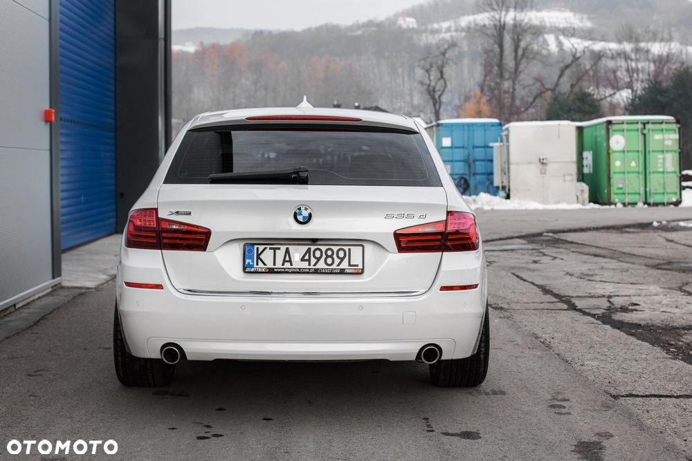 BMW Seria 5 535d xDrive Sport-Aut Luxury Line - 11