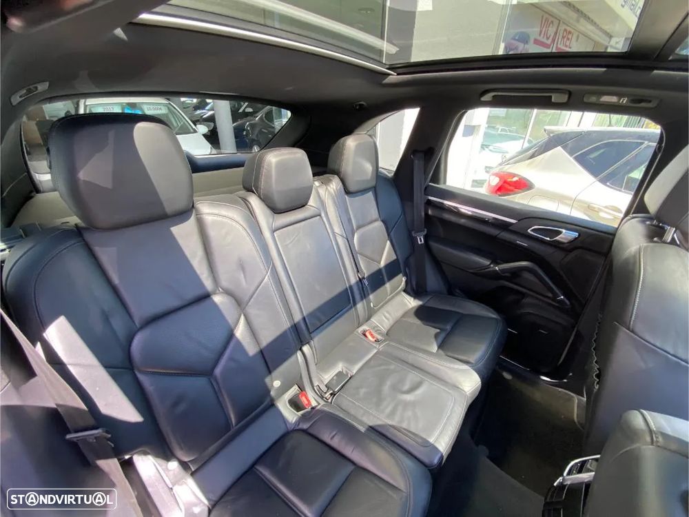Porsche Cayenne S Hybrid - 23