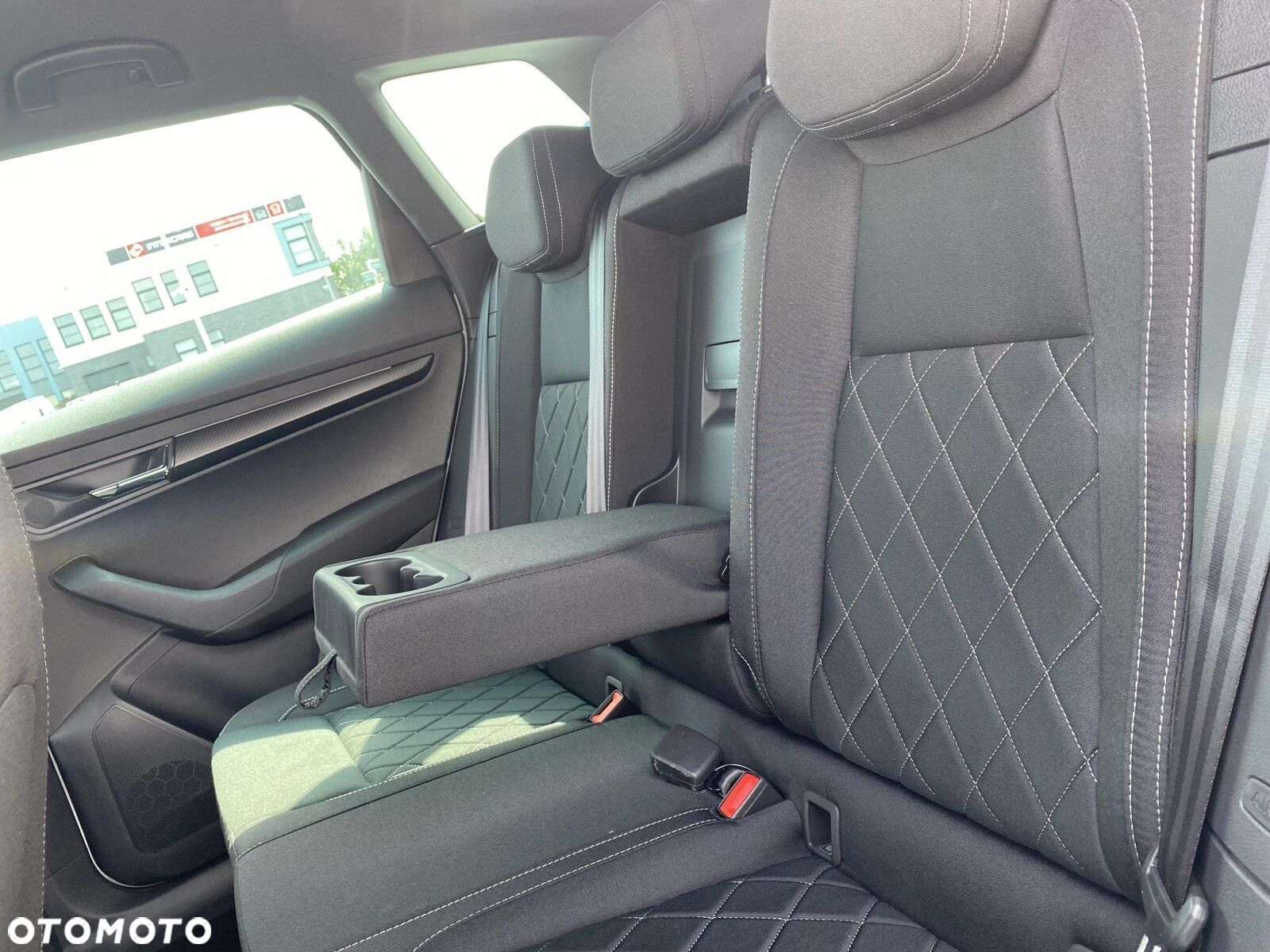 Skoda Karoq 1.5 TSI ACT Sportline DSG - 16