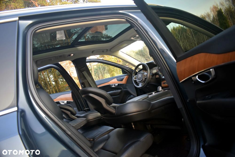 Volvo XC 90 T8 AWD Plug-In Hybrid Inscription 7os - 24