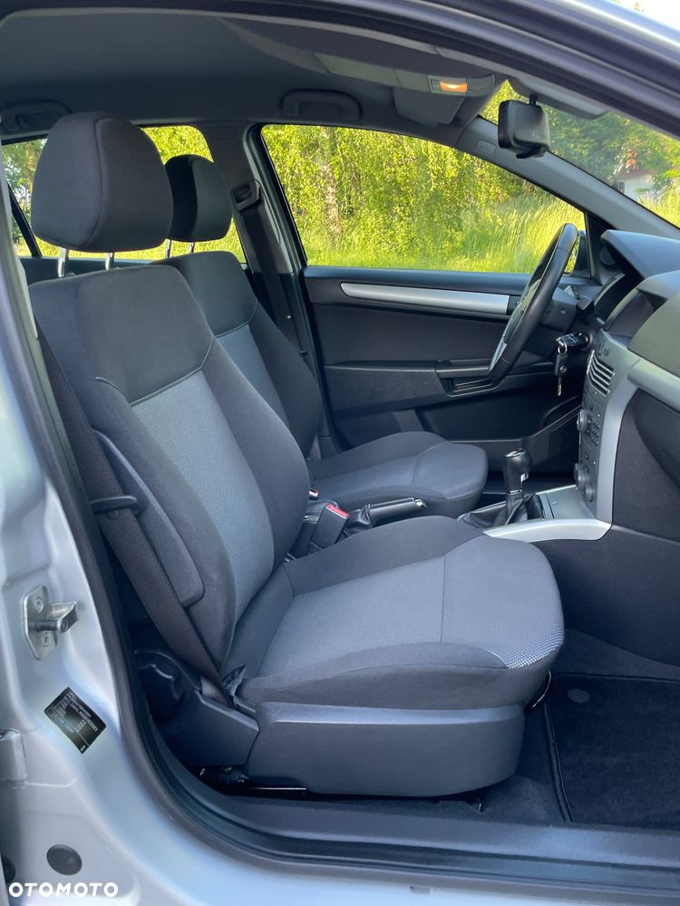 Opel Astra 1.4 Selection - 14