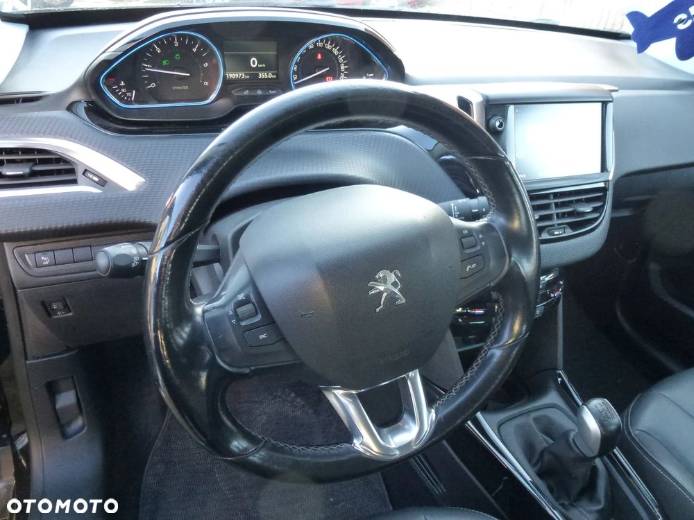 Peugeot 2008 BlueHDi 100 STOP & START Style - 12