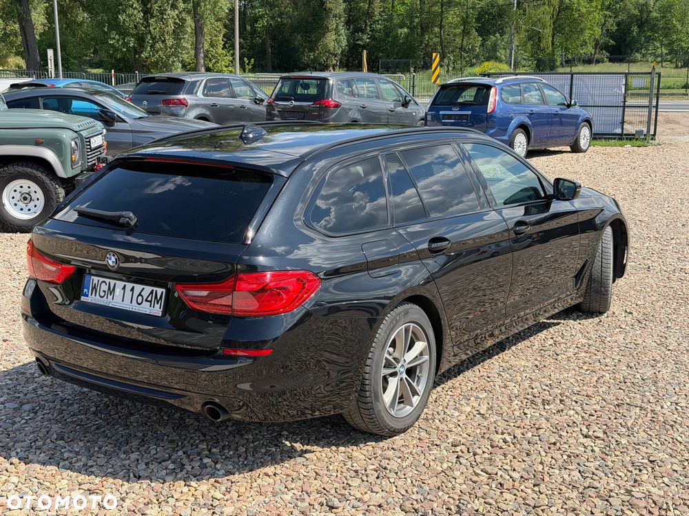 BMW Seria 5 520d Sport Line - 15