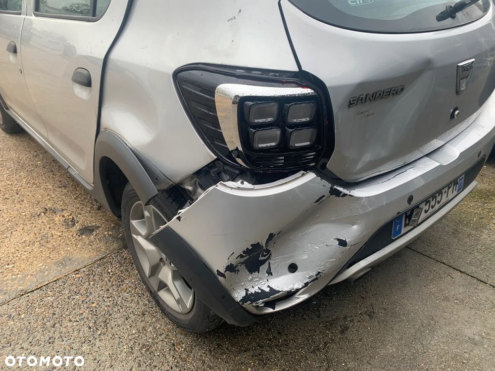 Dacia Sandero Stepway TCe 90 (S&S) Celebration - 8