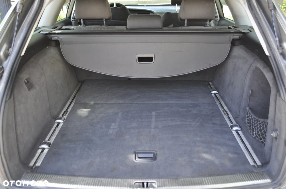 Audi A6 Avant - 11