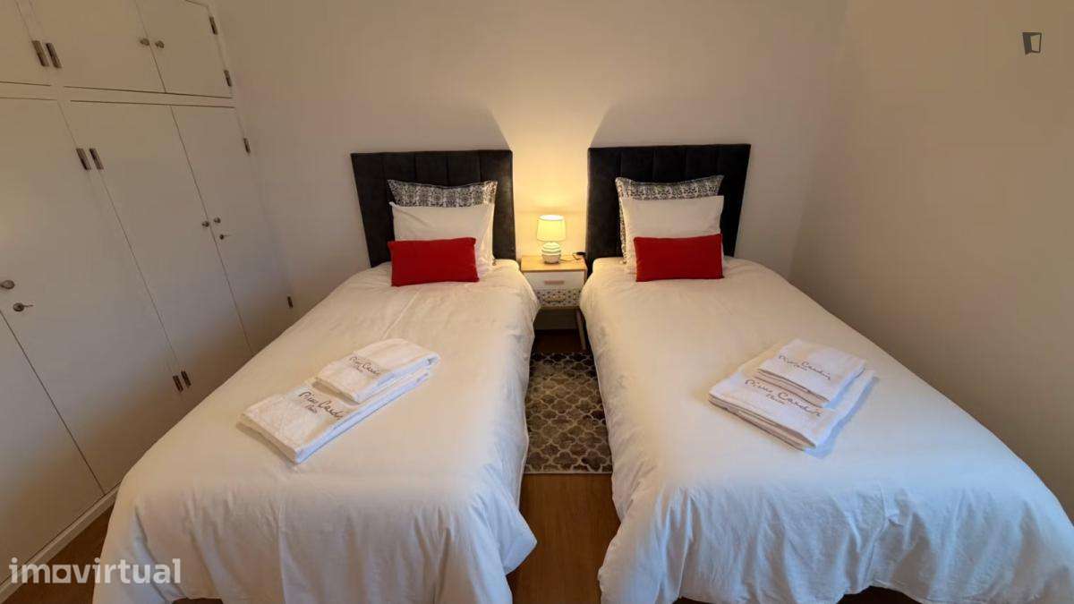 Casa com 3 quartos - localizado em Ourem - Grande imagem: 2/19