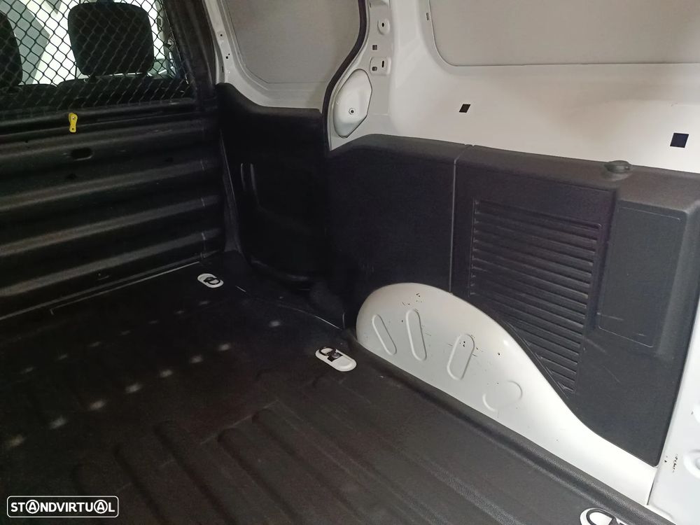 Citroën BERLINGO 1.6 HDI - 13