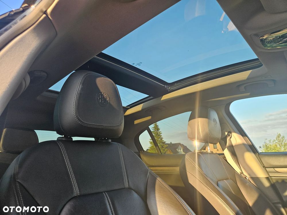 Alfa Romeo Stelvio 2.0 Turbo 16V AT8-Q4 Lusso - 14
