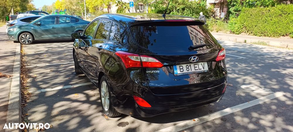 Hyundai i30 1.6 CRDI Highway - 8
