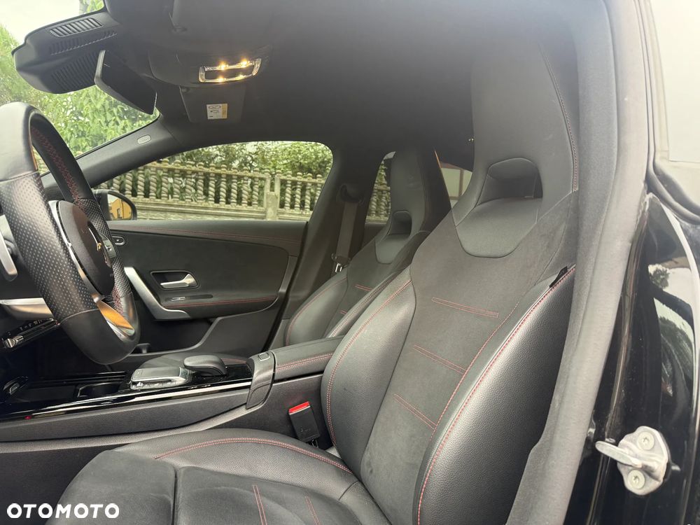 Mercedes-Benz CLA 200 d AMG Line 8G-DCT - 15