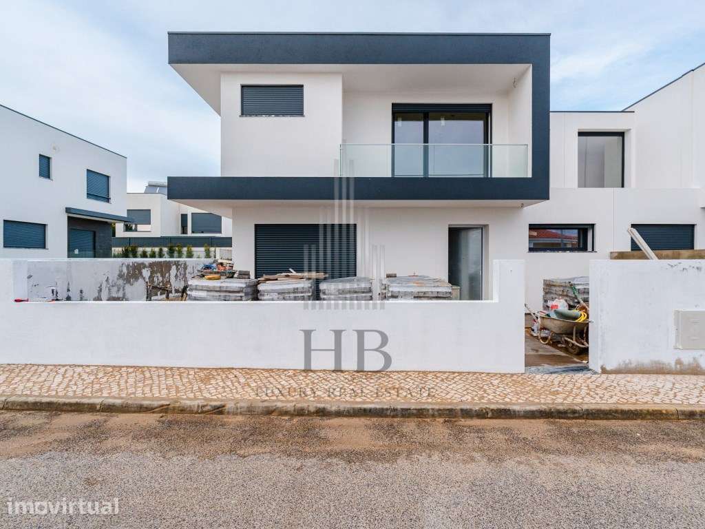 Moradia T3 com Piscina e Jardim |Abrunheira |Sintra - Grande imagem: 4/60