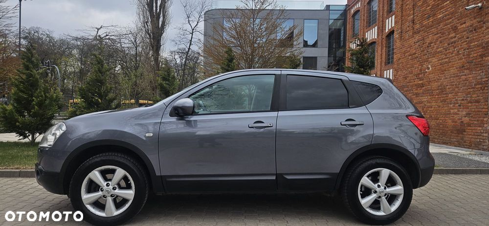 Nissan Qashqai 2.0 dCi 4 x 4 DPF tekna - 14