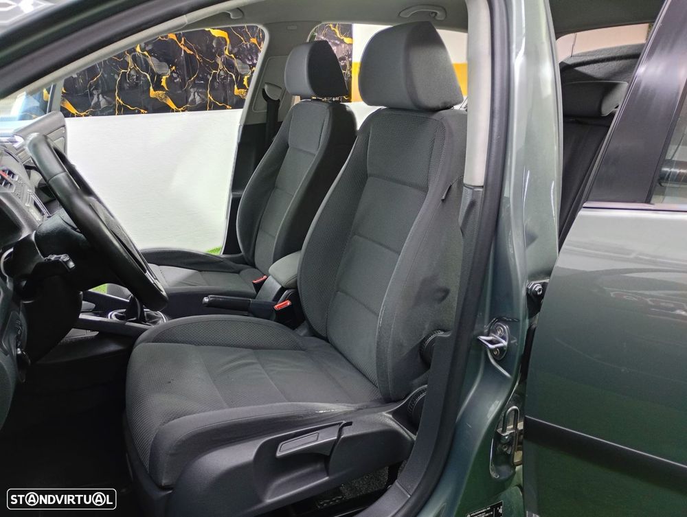 VW Golf 1.9 TDi 6V Confortline - 25