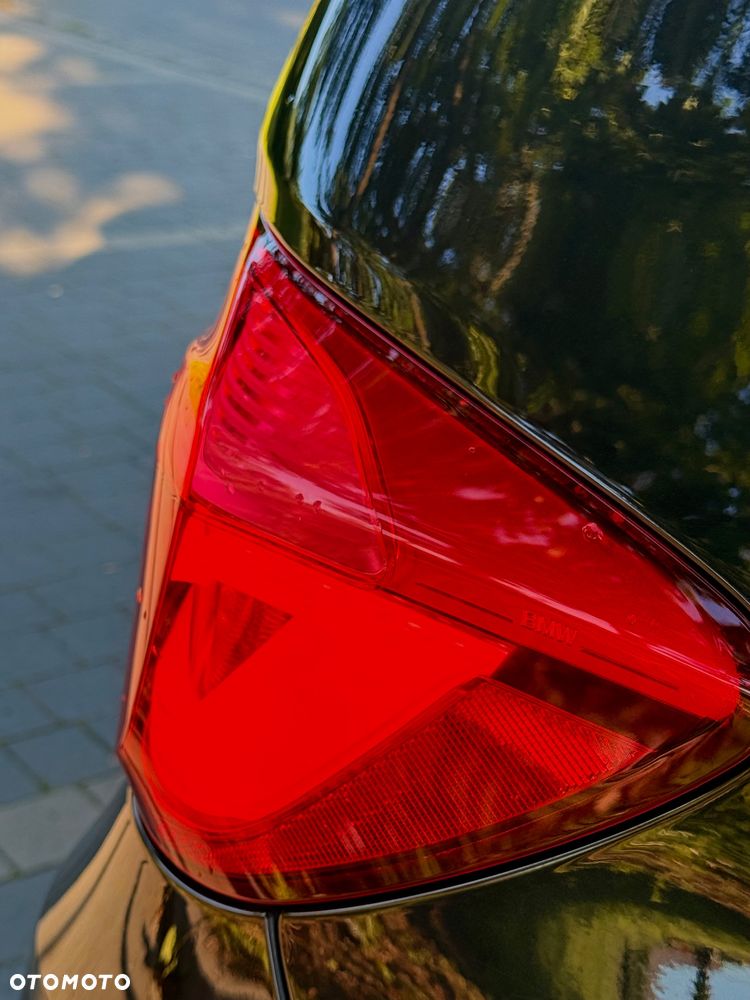 BMW Seria 3 320d Sport Line - 26