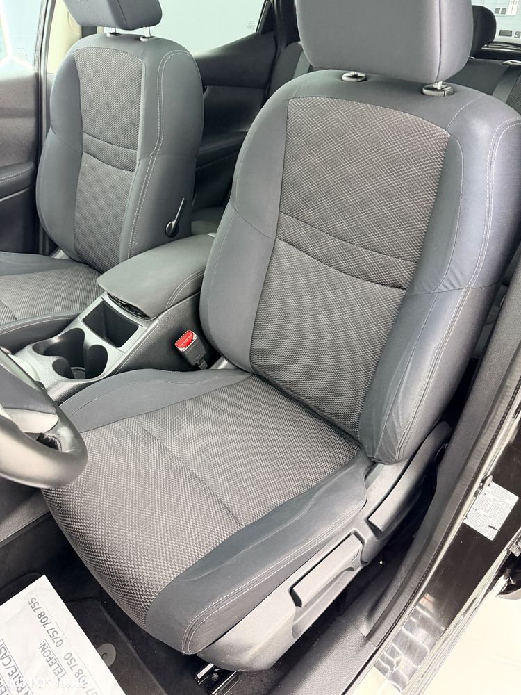 Nissan Qashqai 1.6 DCI Xtronic N-Connecta - 16