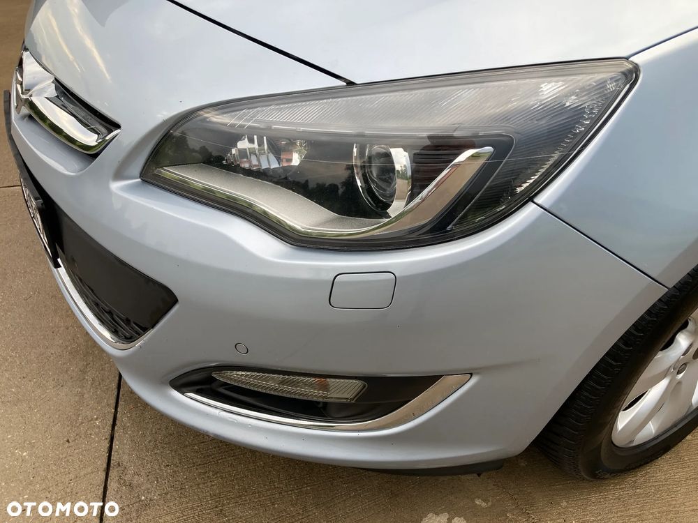 Opel Astra 2.0 CDTI Cosmo - 17
