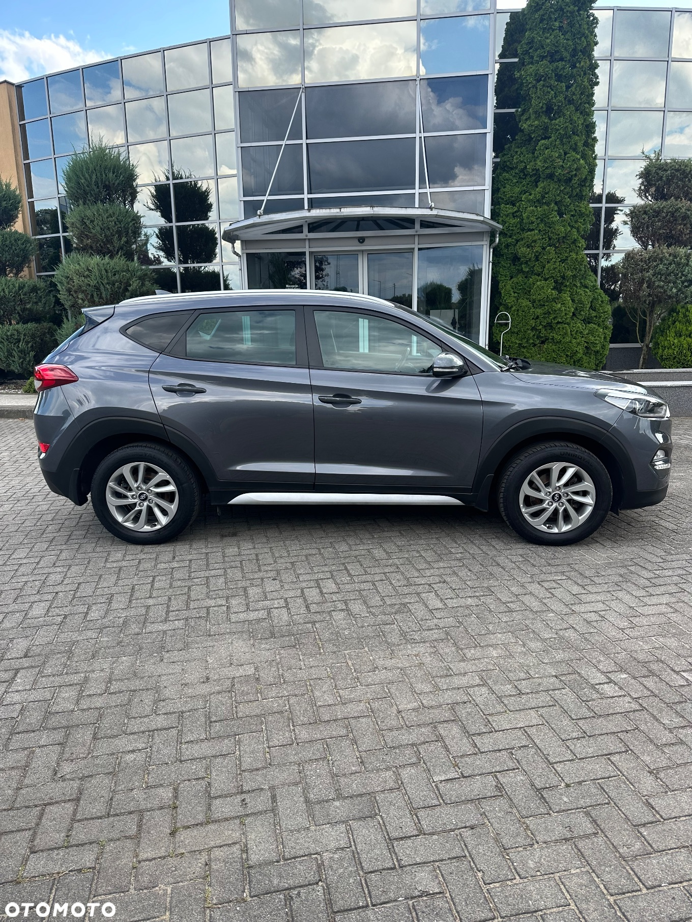 Hyundai Tucson 1.7 CRDI BlueDrive GO 2WD - 4