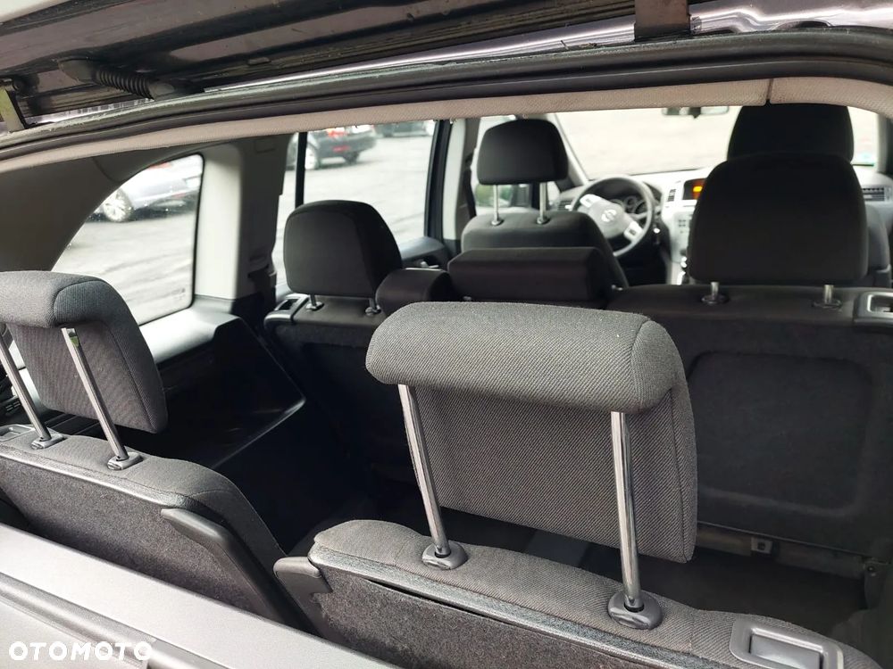 Opel Zafira - 13