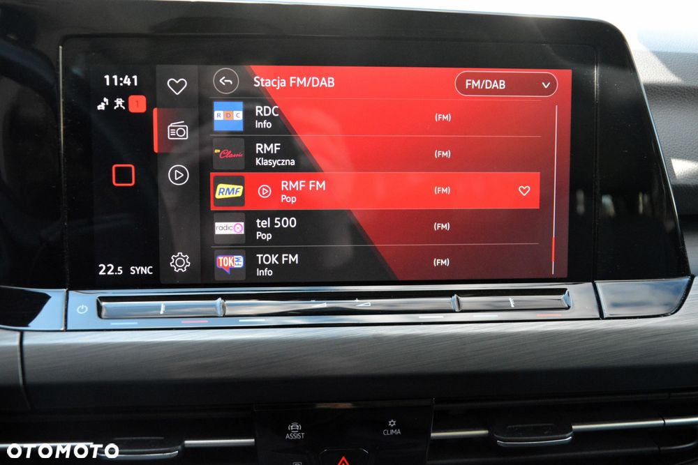 Volkswagen Golf 1.5 eTSI EVO Style DSG - 23