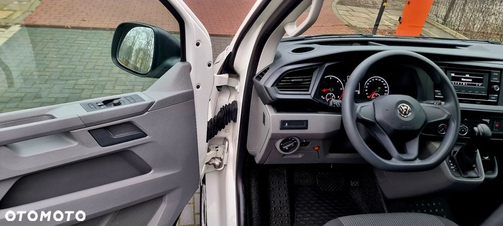 Volkswagen Transporter L1H1 Plus Trendline DSG - 31