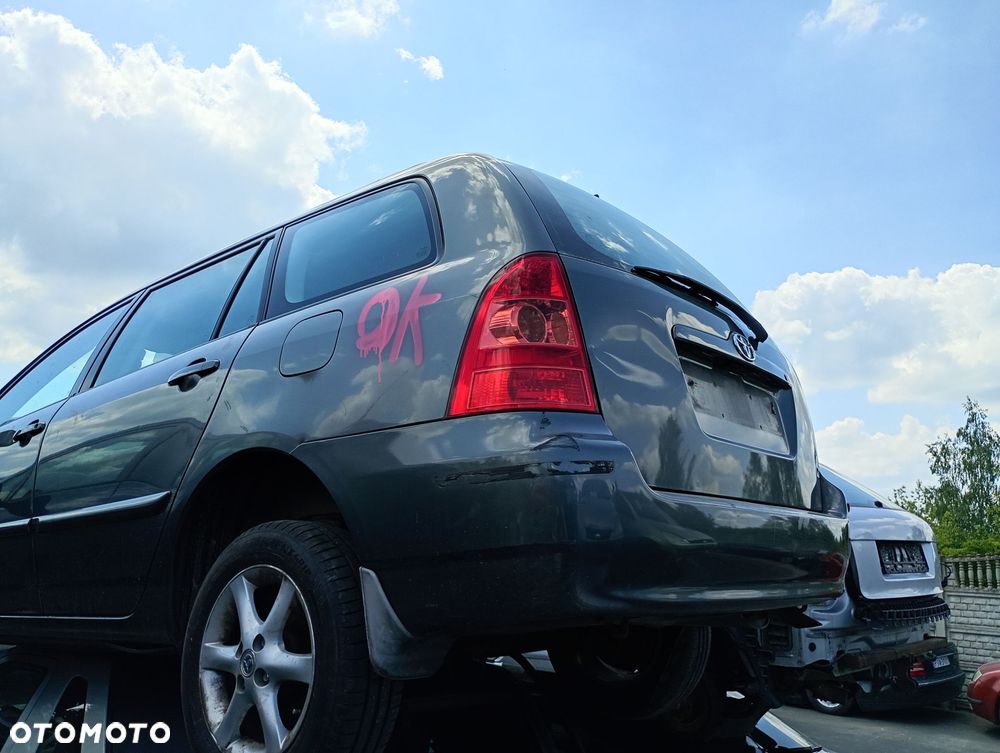 TOYOTA COROLLA E12 KOMBI LIFT 04-07 LUSTERKO PRAWE LEWE 1C3 - 10