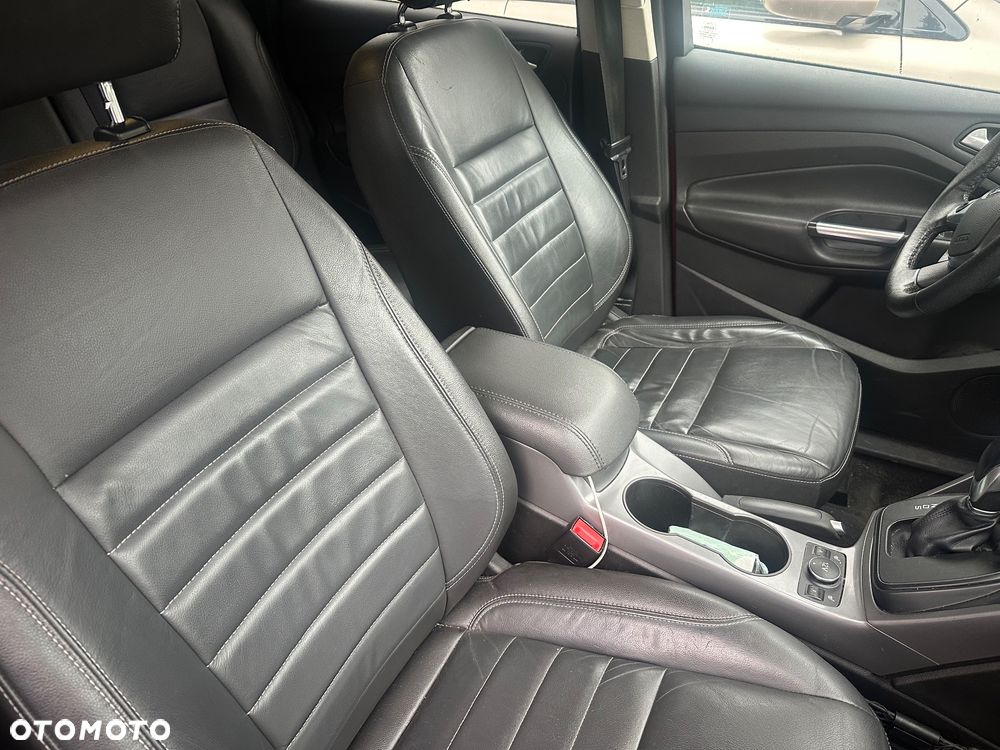 Ford Kuga - 13