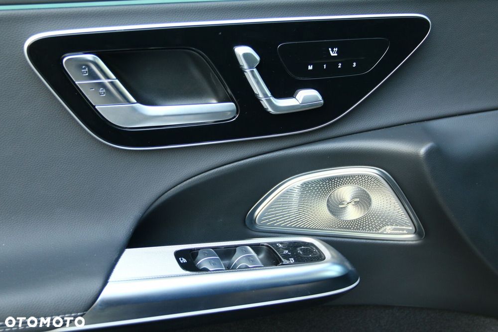 Mercedes-Benz Klasa E - 15