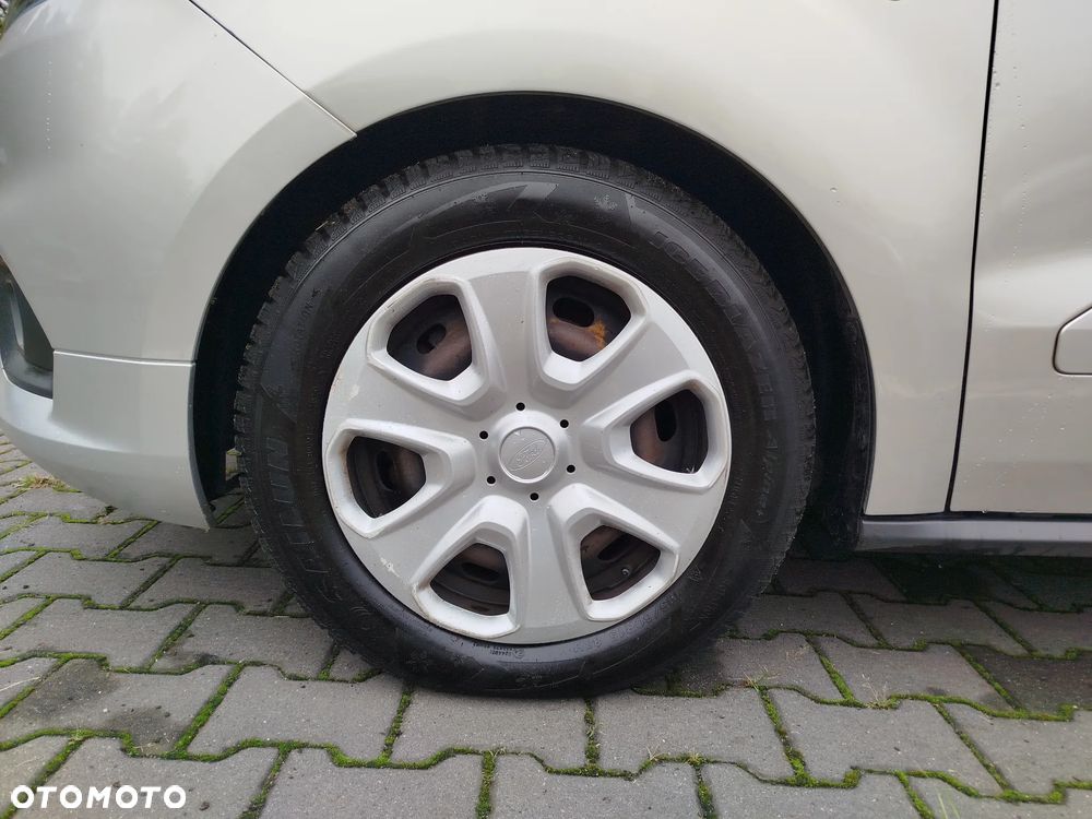 Ford Tourneo Courier - 4