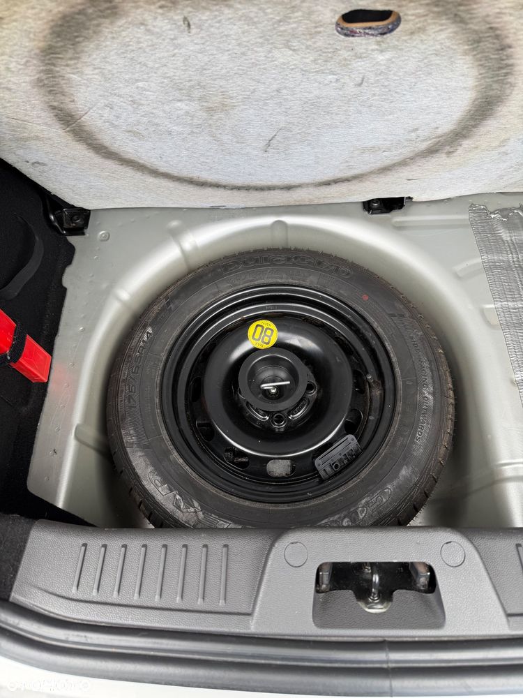Ford Fiesta 1.0 EcoBoost SYNC Edition - 26