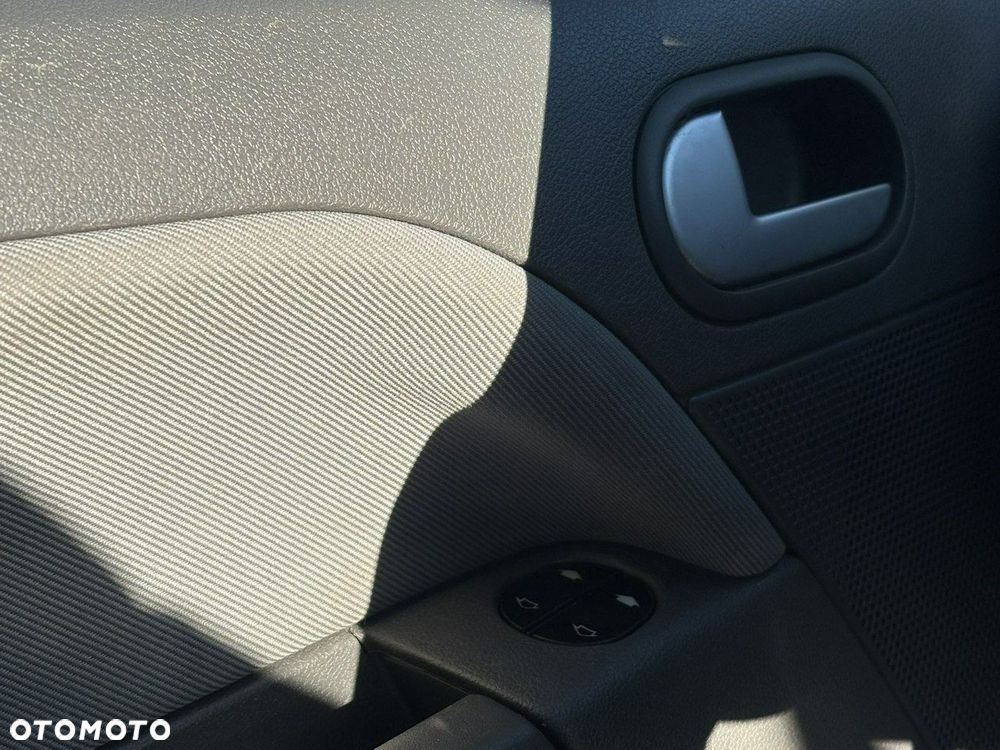 Ford Fiesta 1.4 Silver Magic - 17