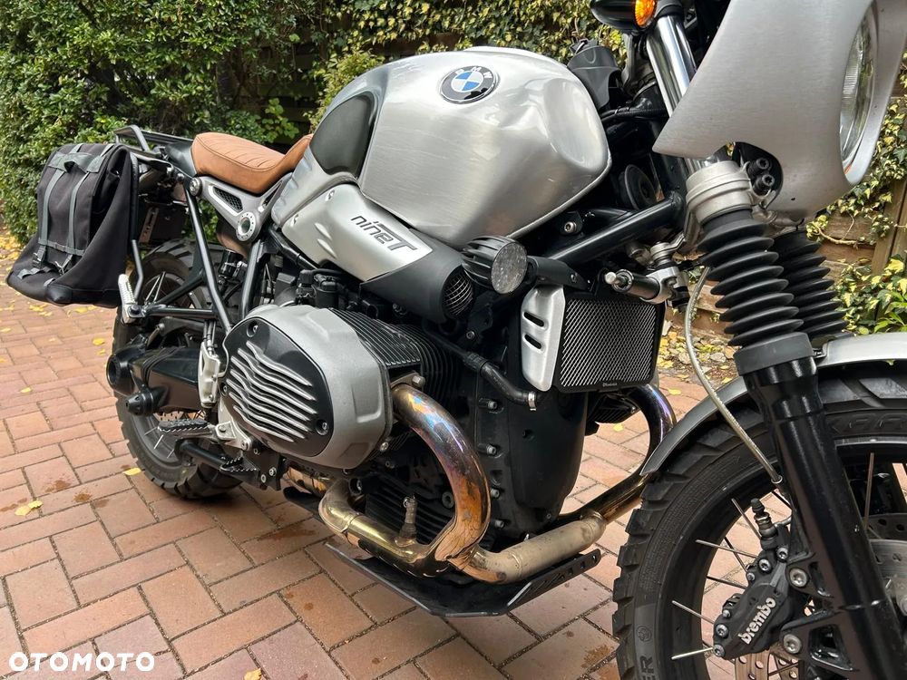 BMW R - 19