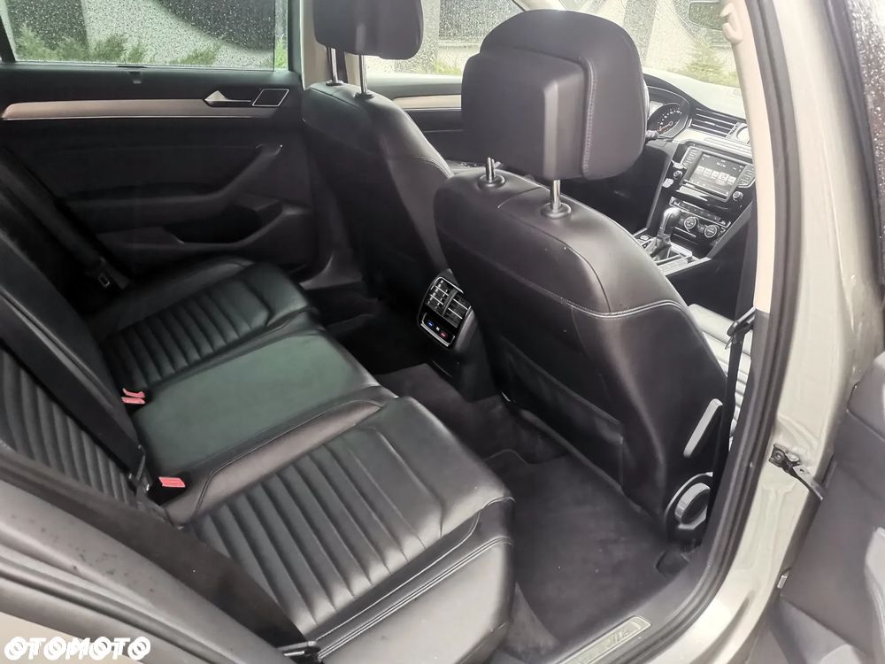 Volkswagen Passat 2.0 TDI Bi-Turbo BMT 4Mot Highline DSG - 10