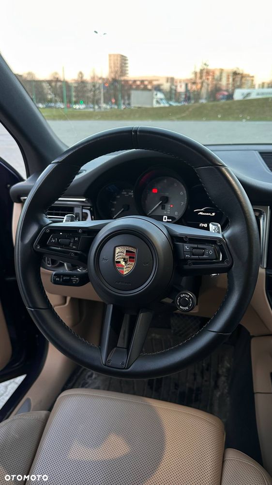 Porsche Macan - 10