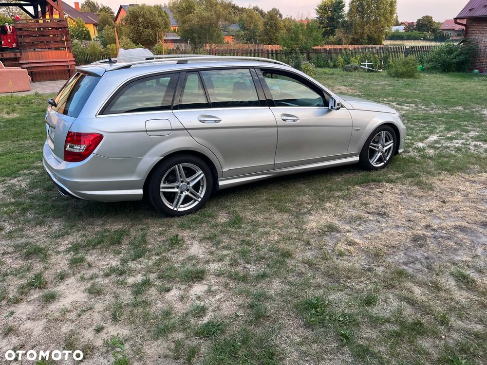 Mercedes-Benz Klasa C 300 CDI 4Matic 7G-TRONIC Avantgarde Edition - 15