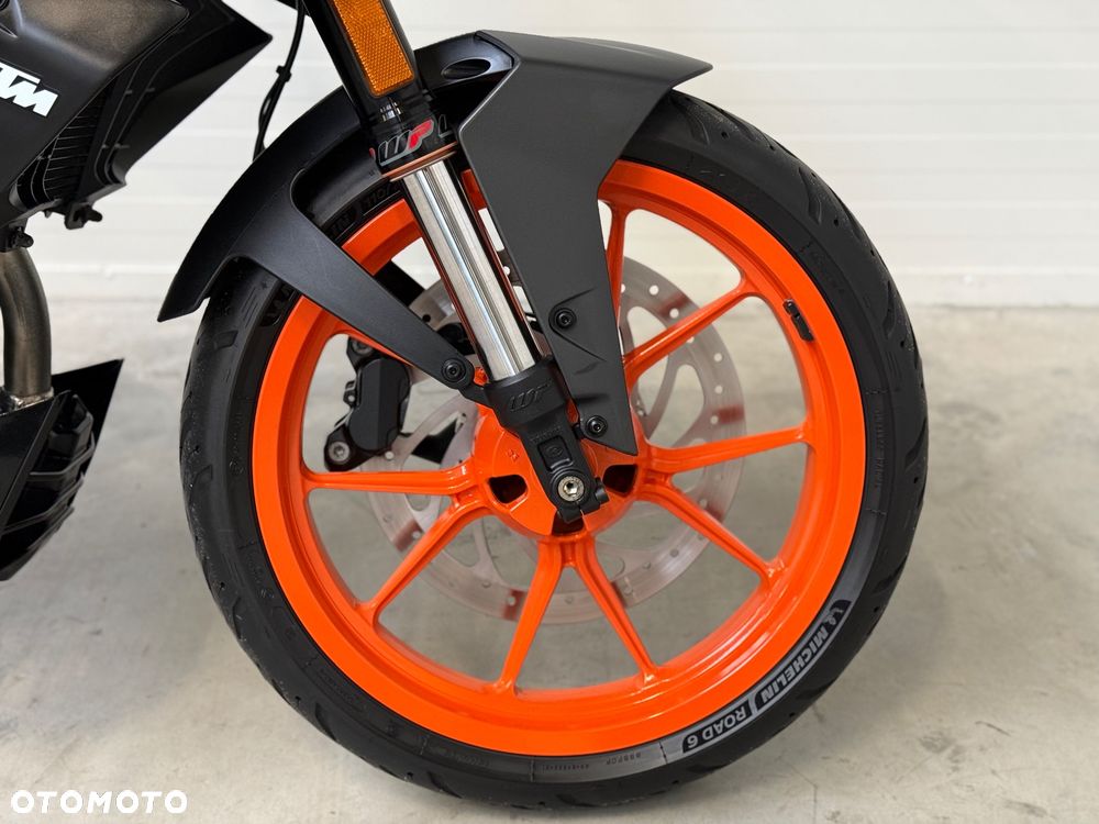 KTM Duke - 10
