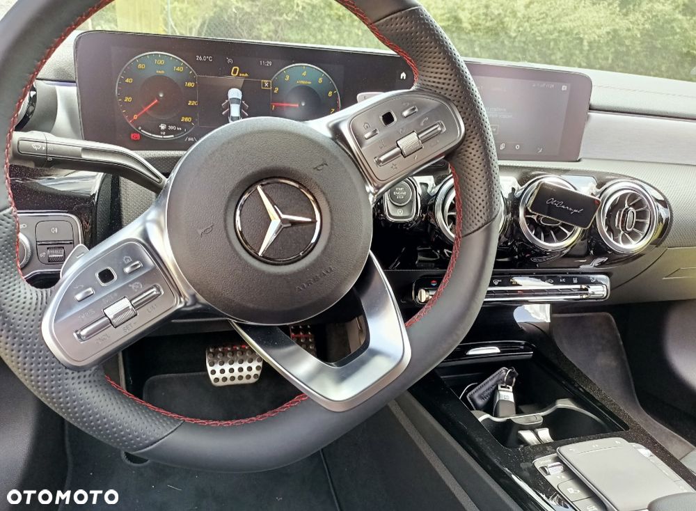 Mercedes-Benz CLA 180 AMG Line 7G-DCT - 9