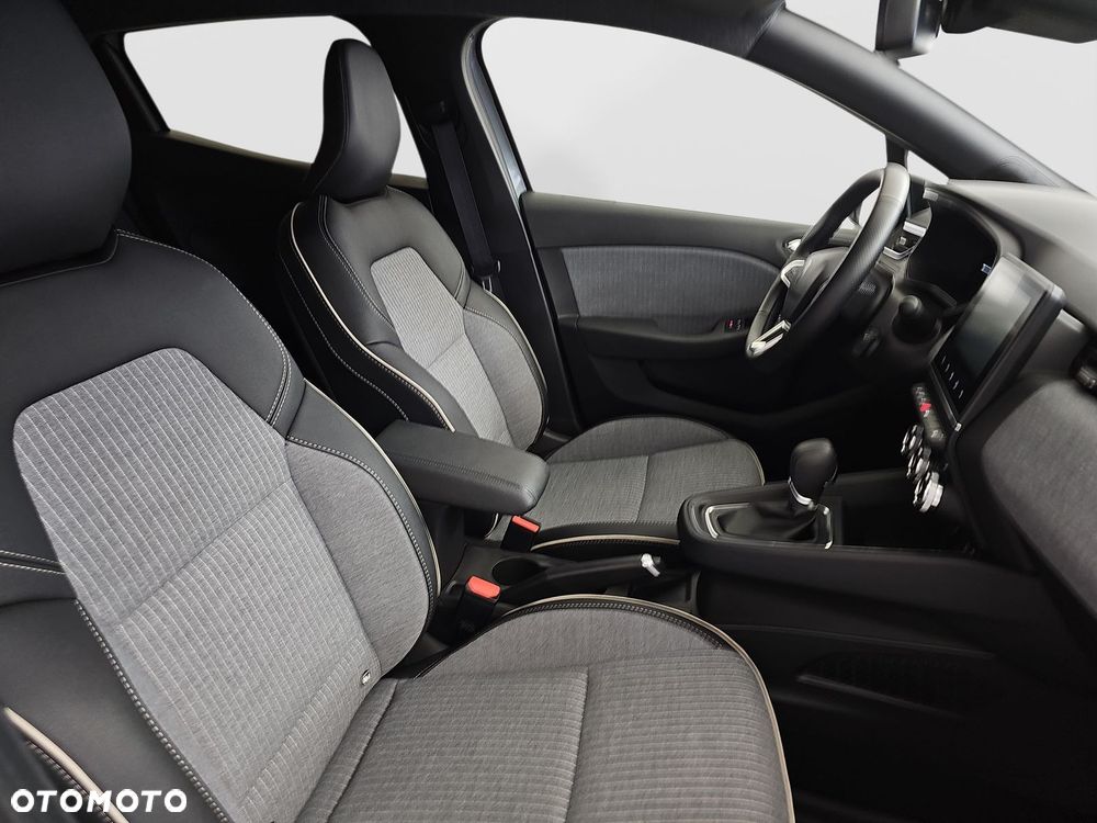 Renault Clio 1.0 TCe Techno Xtronic - 22