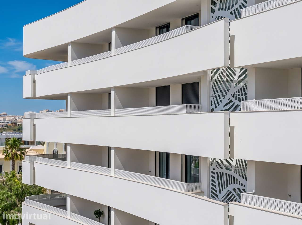 Apartamento Novo de Luxo a Poucos Passos da Praia em Porte de Mos, Lag - Grande imagem: 2/36