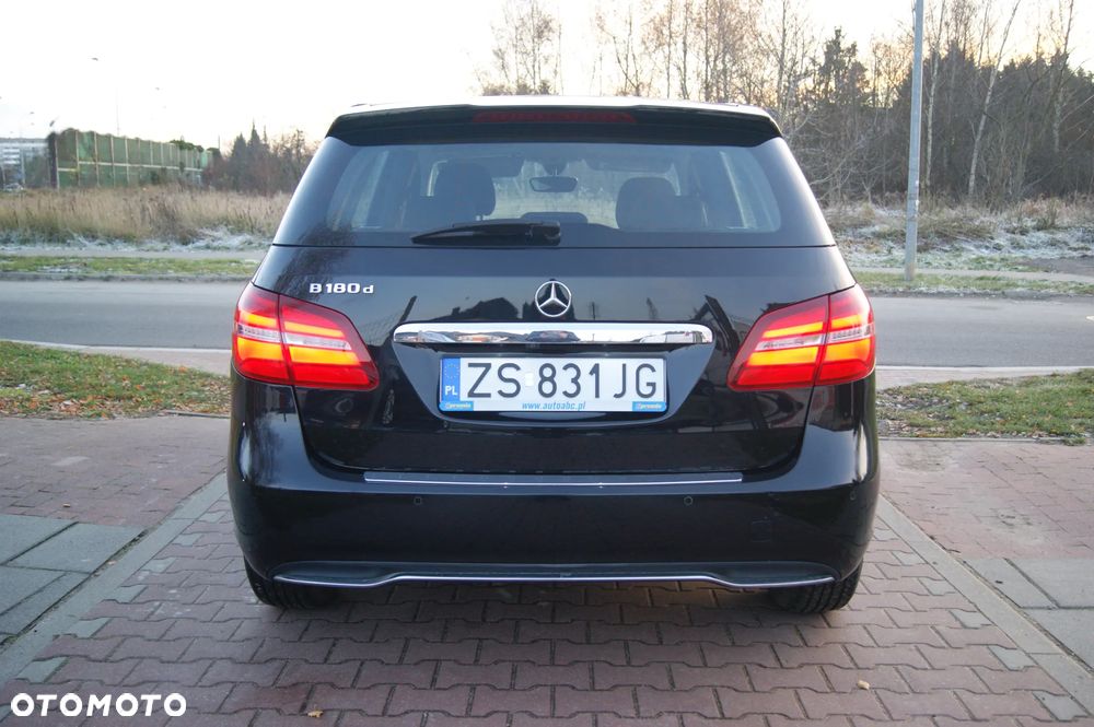 Mercedes-Benz Klasa B 180 (CDI) d 7G-DCT Style - 5