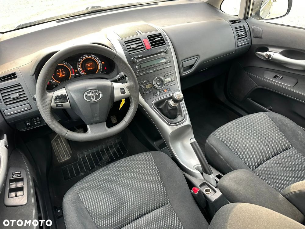 Toyota Auris 1.4 D-4D - 15