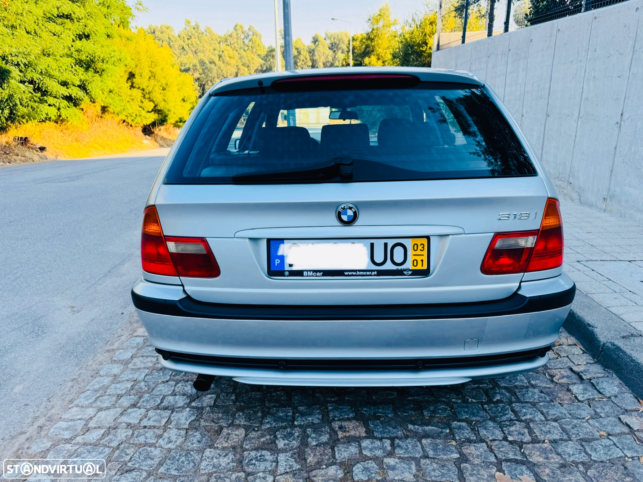 BMW 318 i Touring - 18