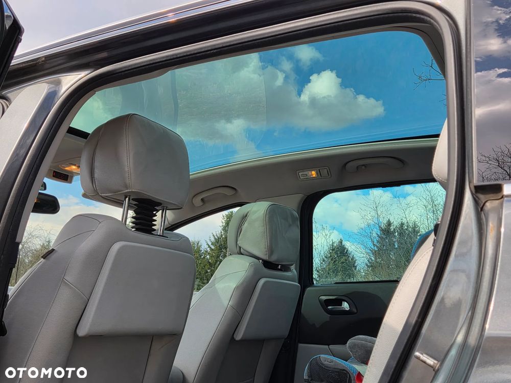 Peugeot 5008 2.0 HDi Family 7os - 26