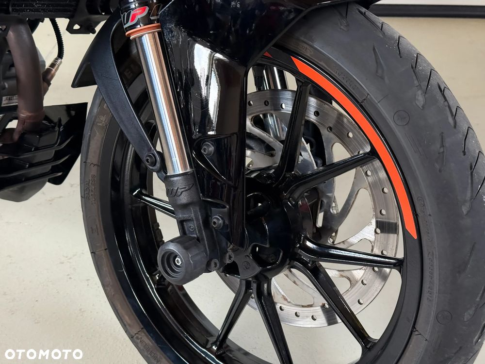 KTM Duke 125 - 27