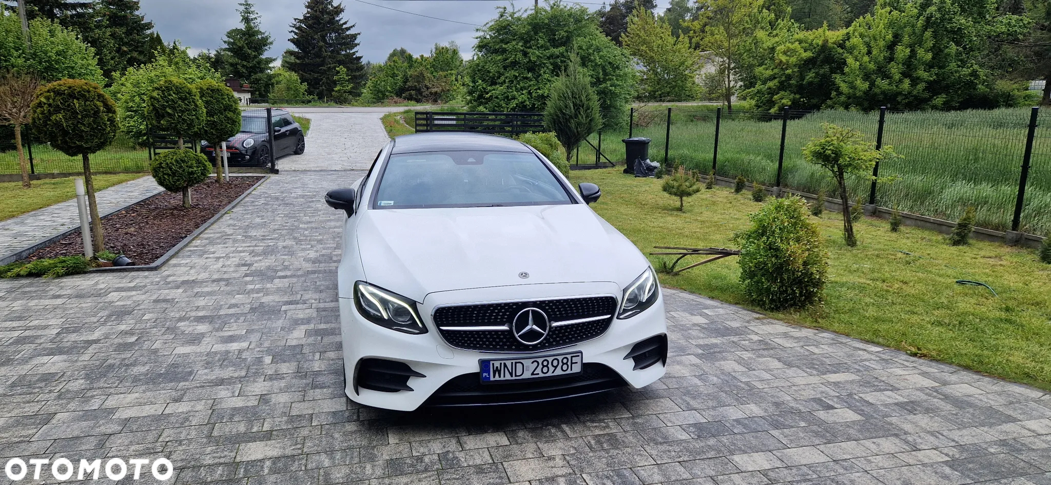 Mercedes-Benz Klasa E 300 Coupe 9G-TRONIC - 8