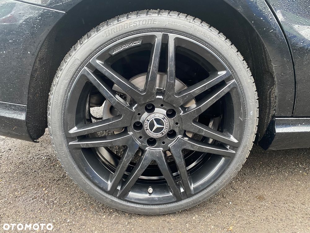 Mercedes-Benz CLA 250 4-Matic - 12